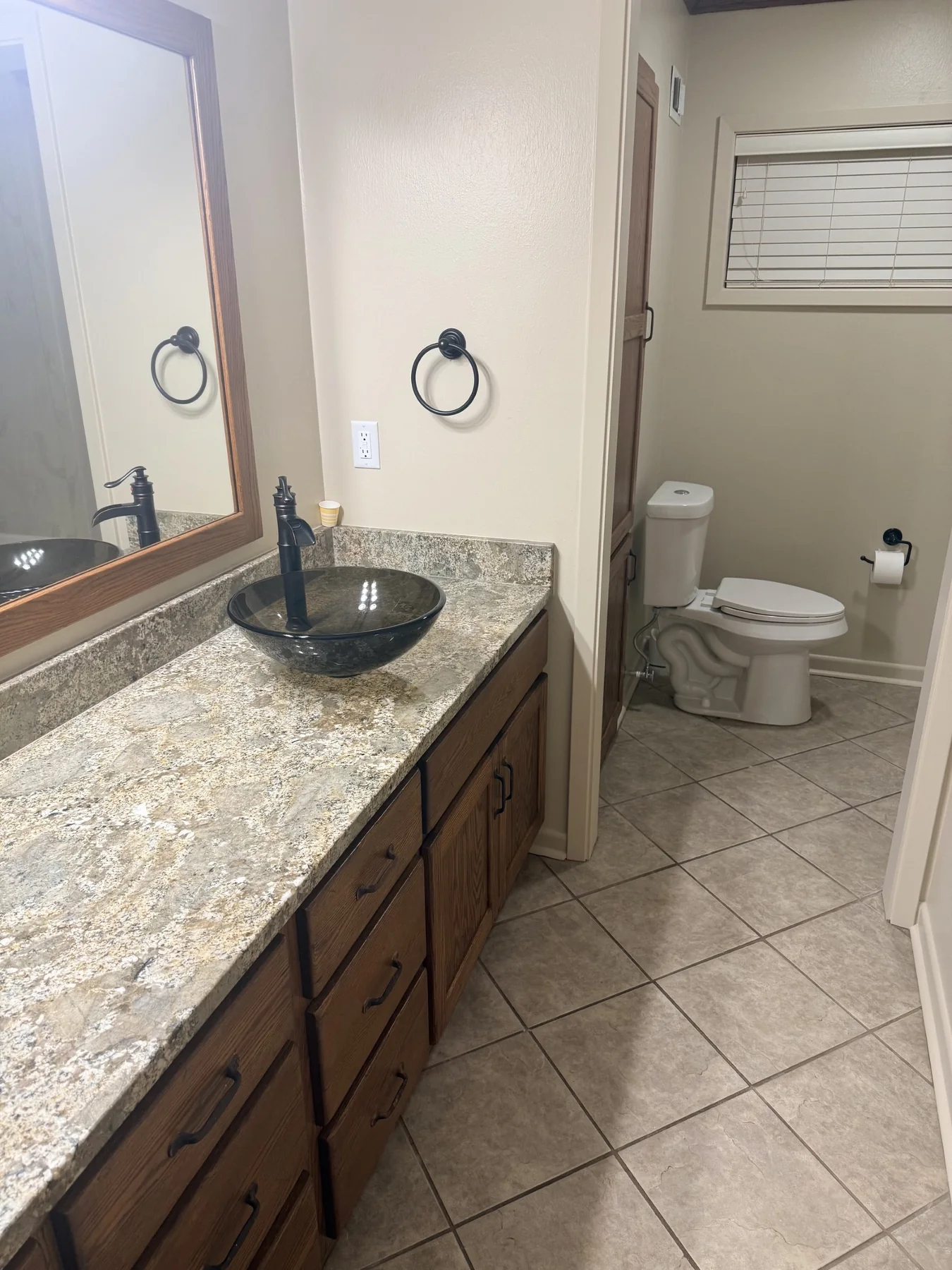 Guest Bathroom at 2509 Hutchins