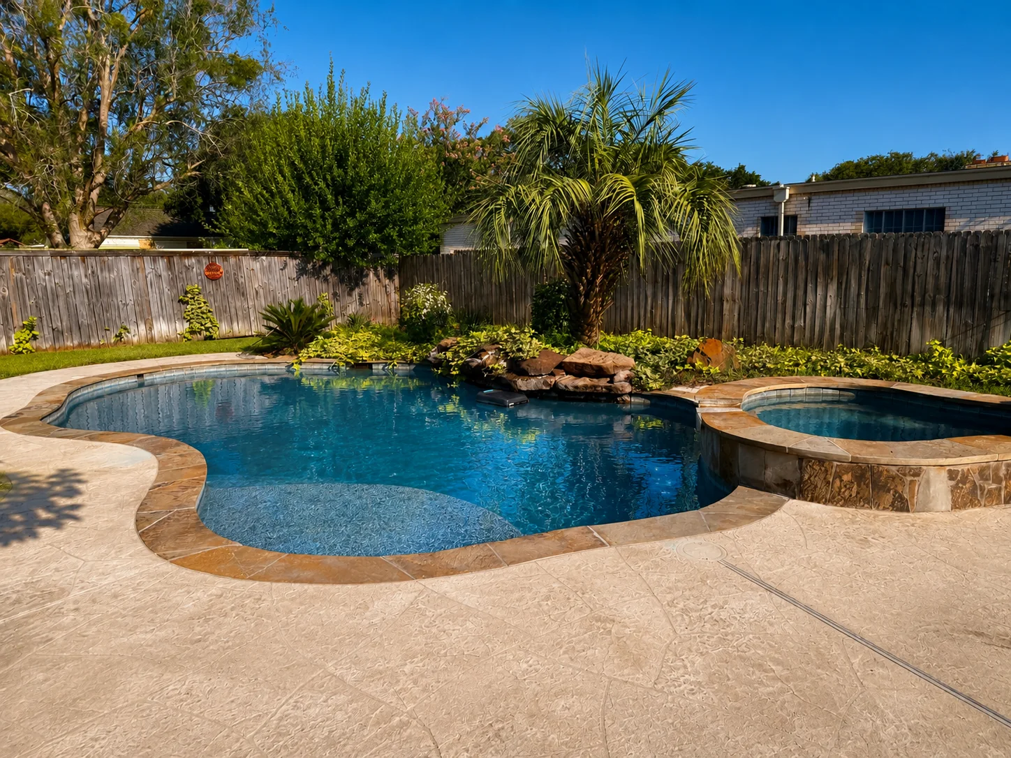 Pool at 2509 Hutchins